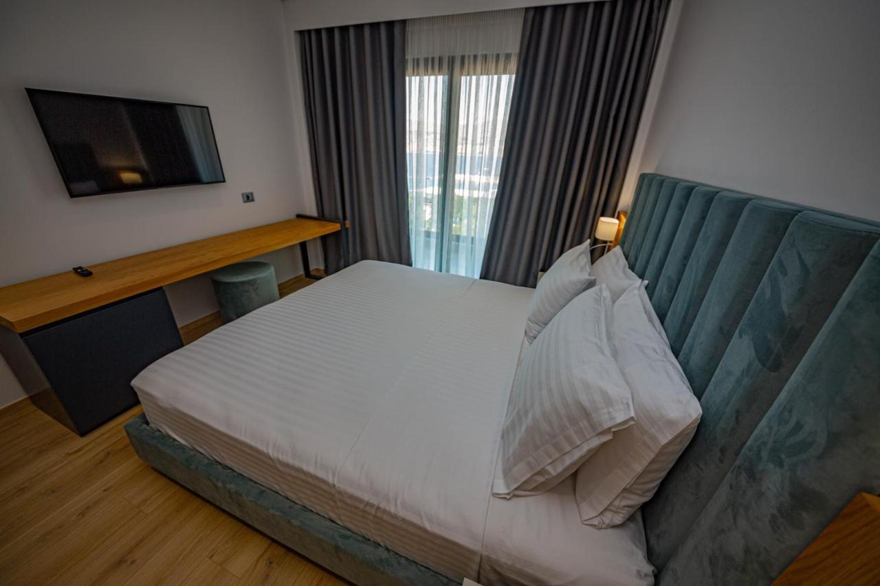 El Primero Hotel Sarandë 外观 照片