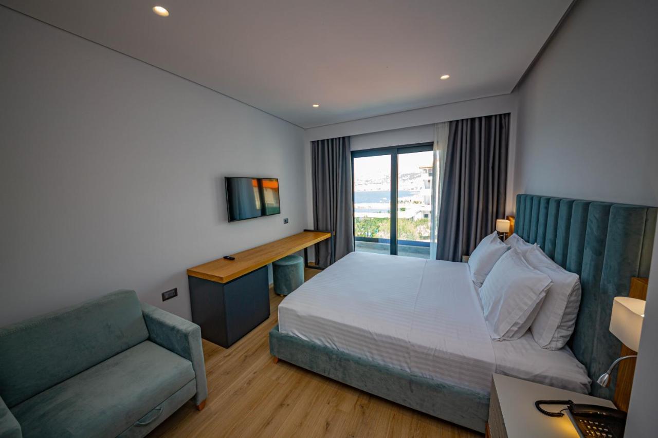 El Primero Hotel Sarandë 外观 照片