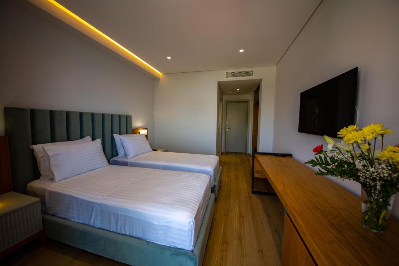 El Primero Hotel Sarandë 外观 照片