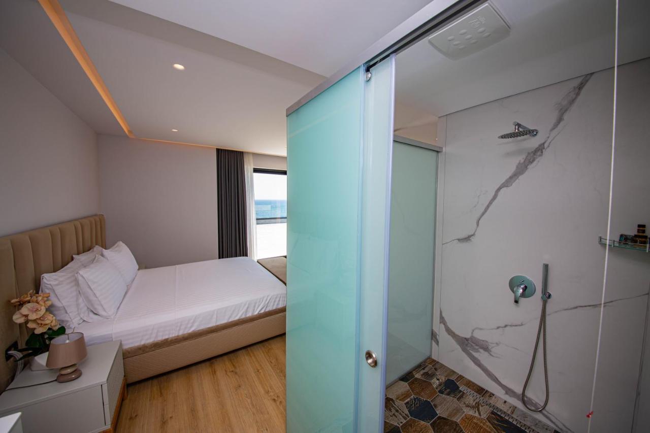 El Primero Hotel Sarandë 外观 照片
